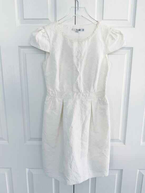 Boden Dresses & Skirts - Boden Ivory Daisy Jacquard Cap Sleeve Sheath Dress Classic Feminine Bridal Chic